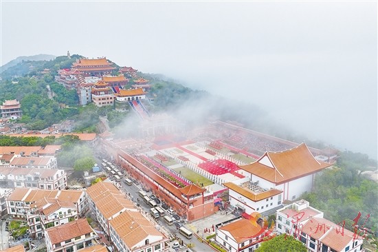 纪念妈祖诞辰1065周年大会在湄洲岛举行