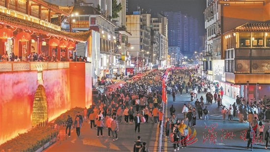 文献路夜市试营业 “莆田之夜”步行街开启