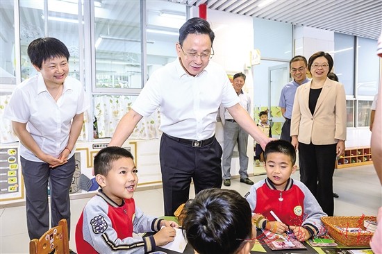 祝愿全市少年儿童节日快乐健康成长